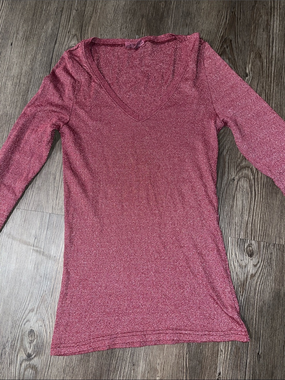 MICHAEL STARS Rose Metallic V-Neck Long Sleeve Top